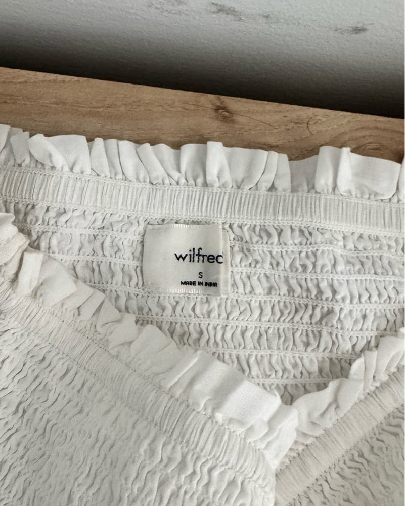 Aritzia White Mini Skirt Size Small - Image 4