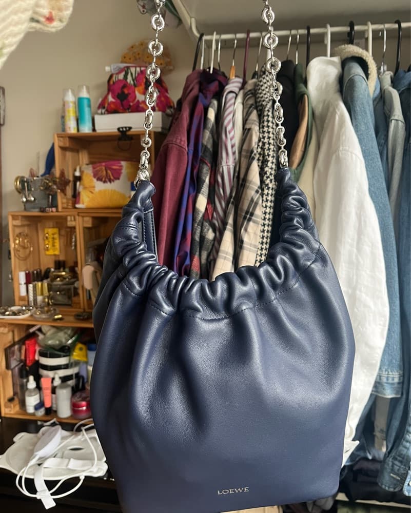 Loewe Squeeze Bag In Navy Blue  - Image 4