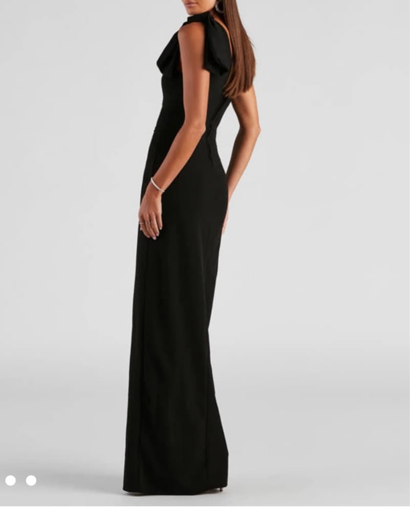 Beautful Black Formal Dress - Image 2