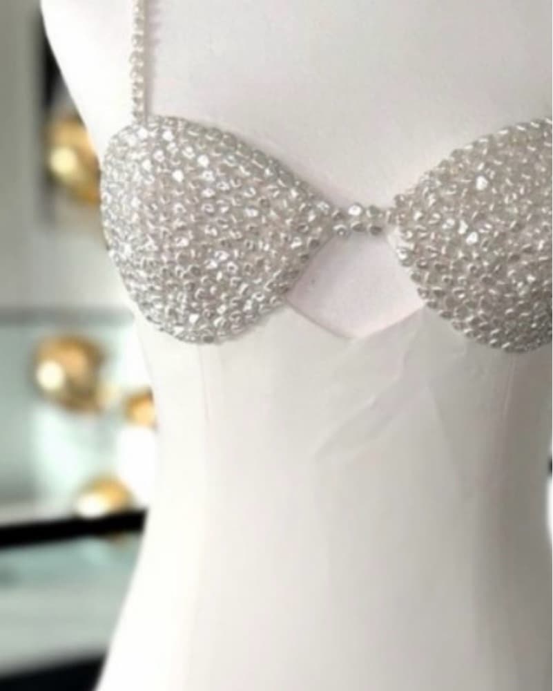 Gianni Bino Cut-Out Sequin Crepe Dress - Image 4