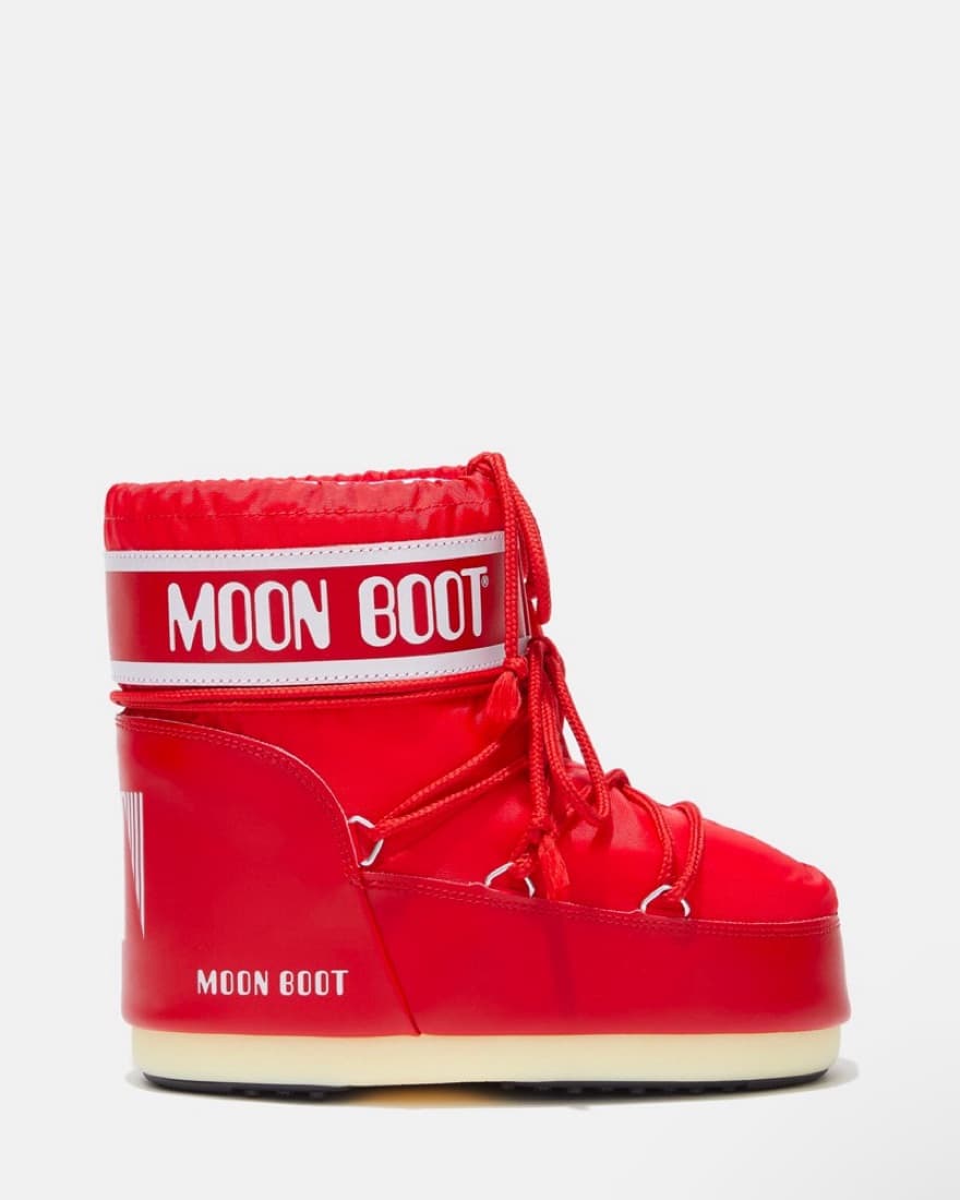 size 36/38 moon boot - Image 1