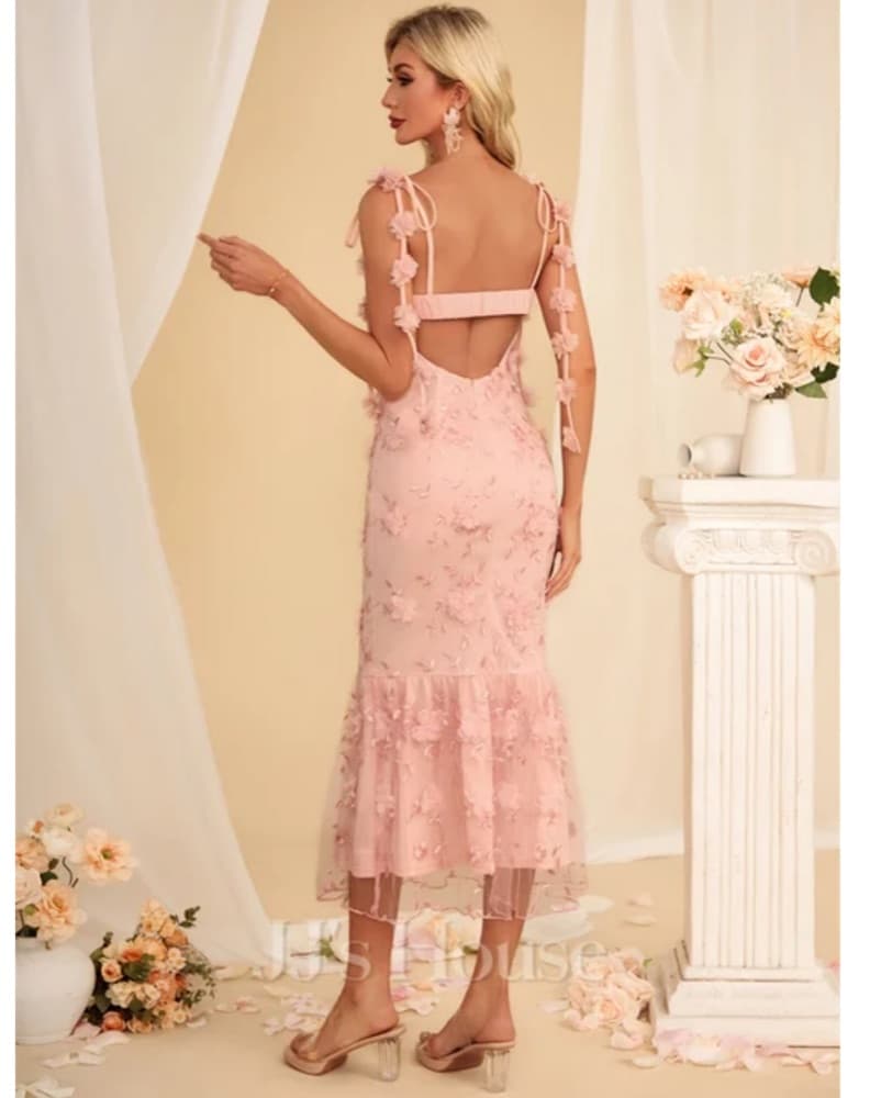 Stunning Floral Midi Dress in Soft Pink - Image 4