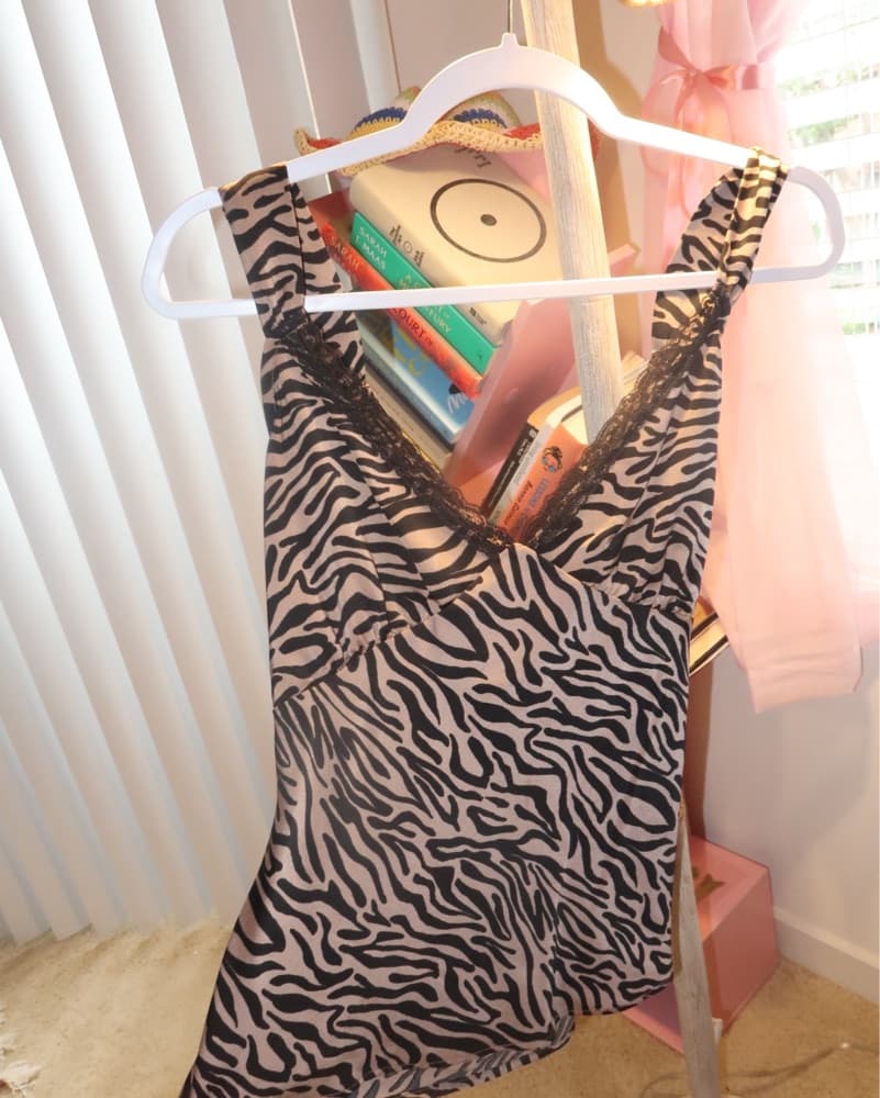 Tie Back Lace Trim Zebra blouse  - Image 5