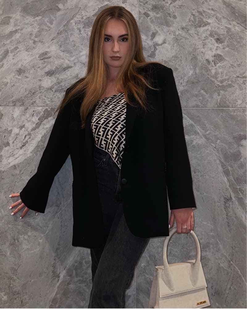Fendi Silk Black and White Logo Scarf - Image 2