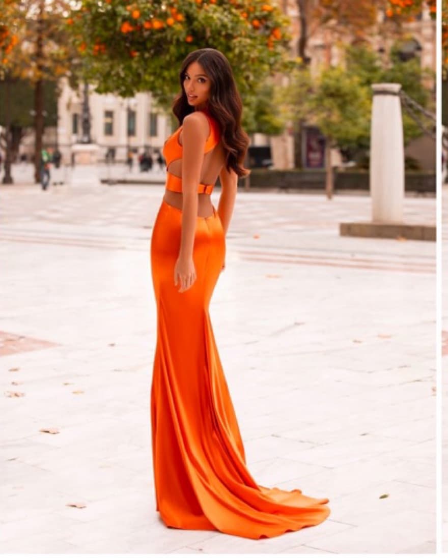 Wedding Dress Perfect For Beach Wedding  - Image 3