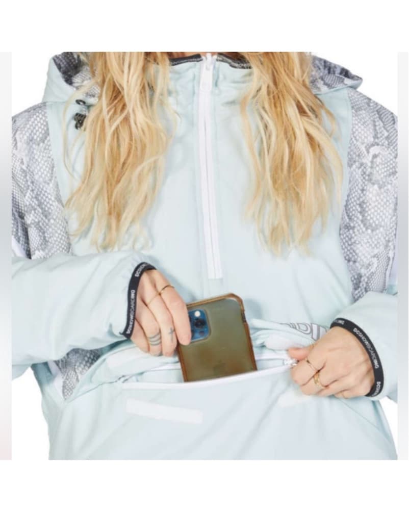 DC Snowboarding Jacket - Image 2