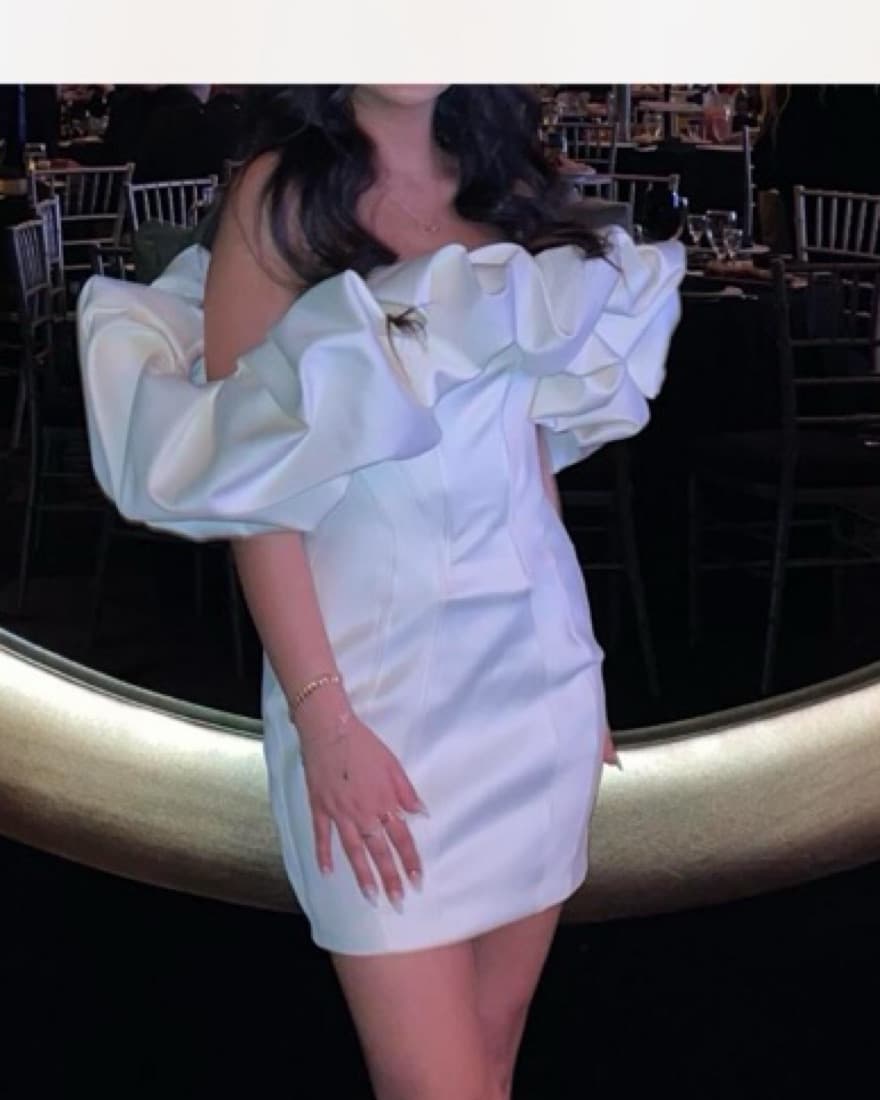 House of CB Selena Puff Off The Shoulder - Image 2