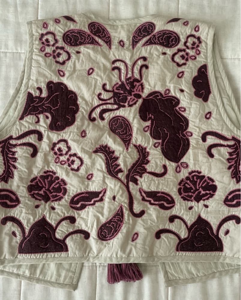 Chufy Embroidered Vest - Image 2