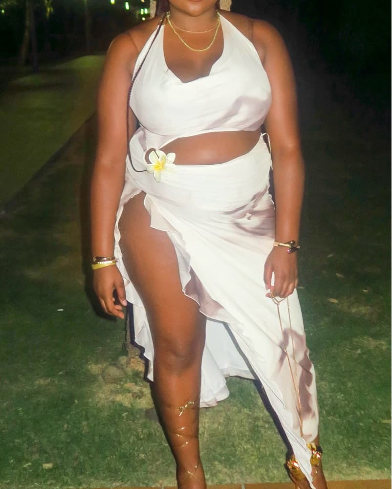 Elegant White Ruffle Dress - Image 2