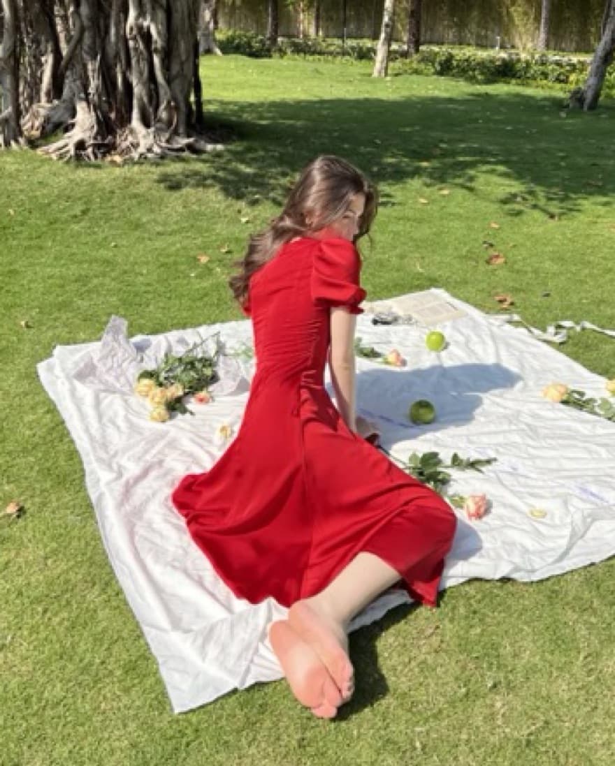 JACLYN DRESS – RED SILK - Image 3