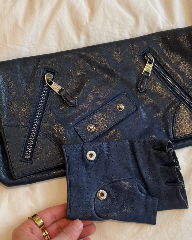Vintage Alexander McQueen Glove Clutch - Image 4