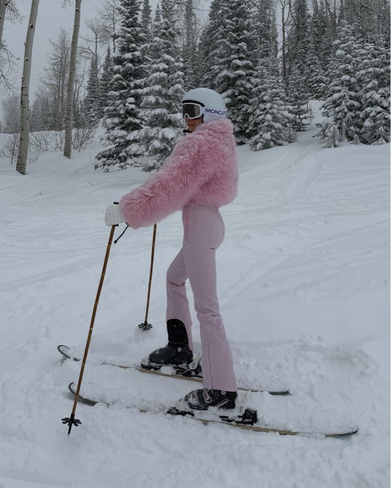 $680 Cordova Nozawa Pink Ski Pants - Image 3