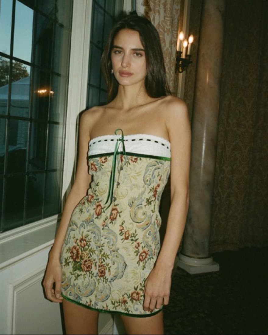 With Jean Sabrin dress Tabi - Image 2