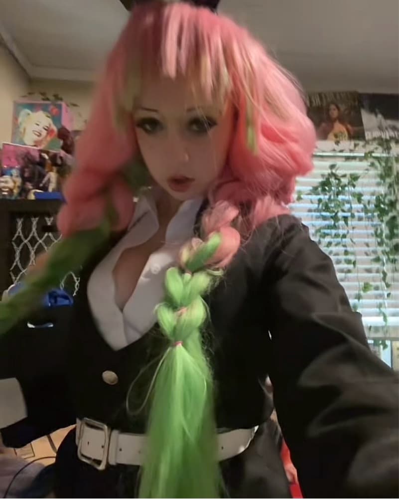 Mitsuri / Demon Slayer Cosplay Wig - Image 1