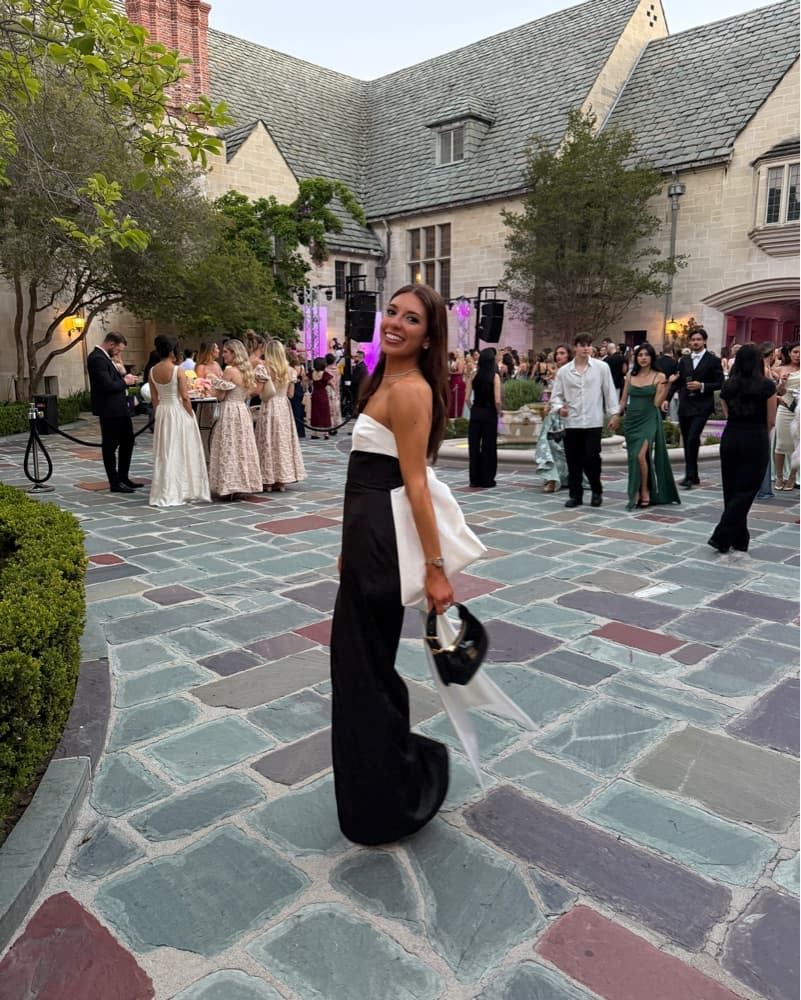 Black And White Bow Gown - Image 6