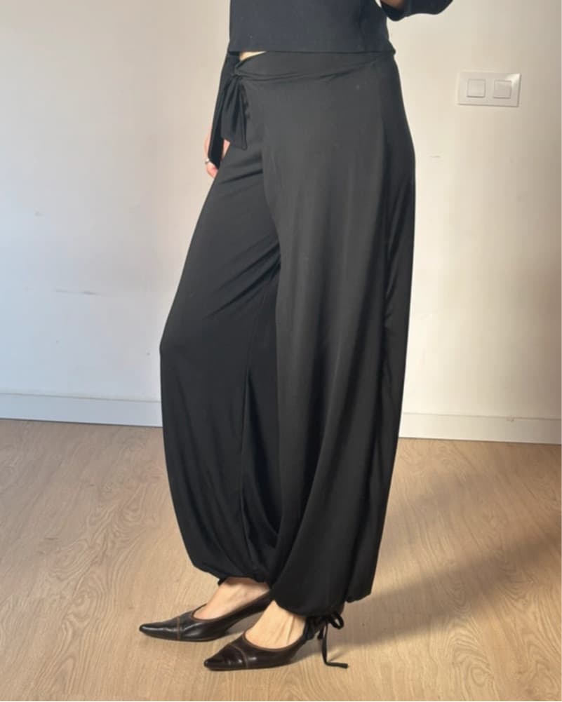 Vintage Bubble Wrap Around Black Cinched Pants - Image 4