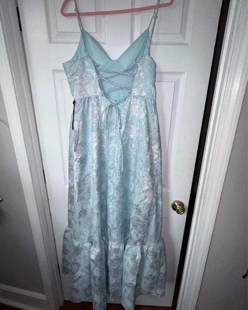 Blue Floral Jacquard Formal Dress  - Image 4