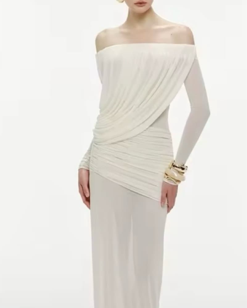 Elegant Draped Off-the-Shoulder Gown - Image 3