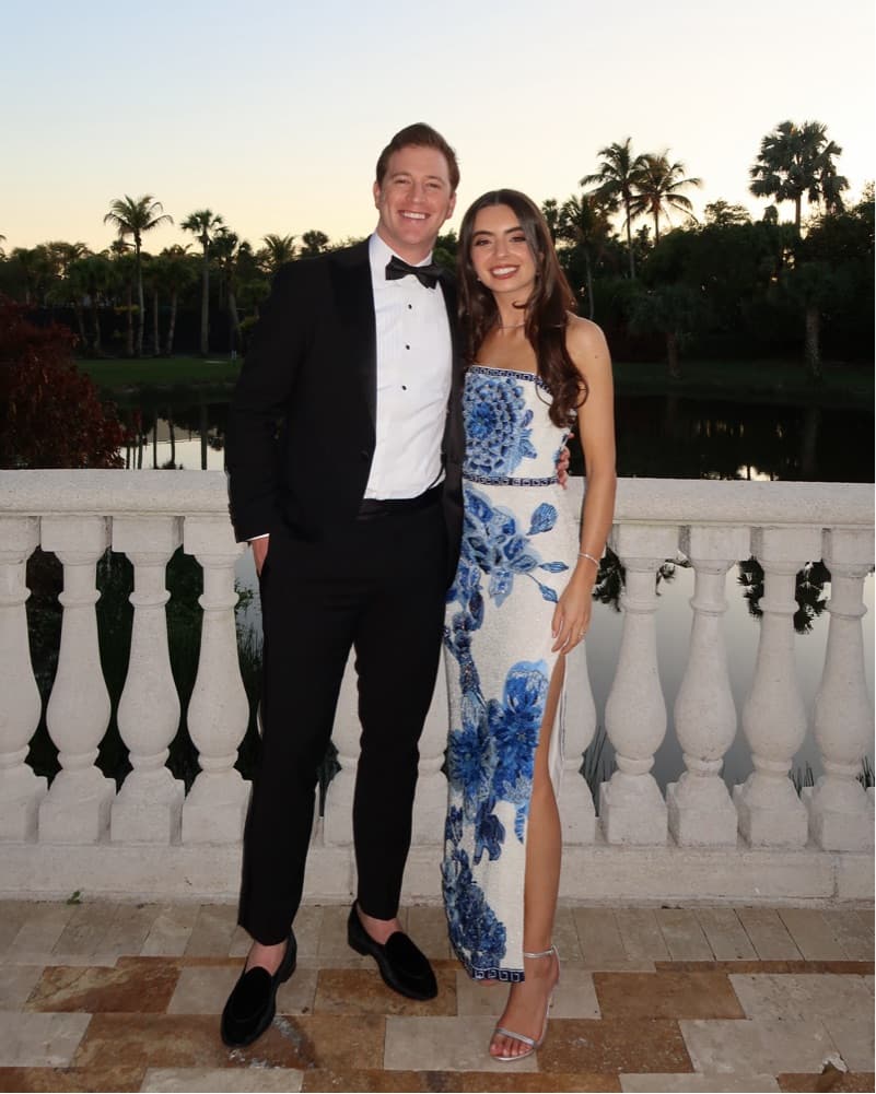 $2,495 Alice & Olivia Blue Floral Gown - Image 4