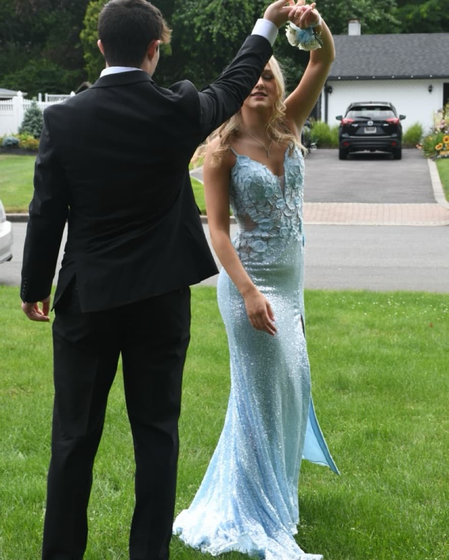 Light Blue Prom dress - Image 4