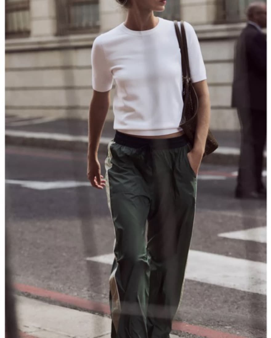 Chic Cargo Pant Outfit Zara  - Image 2