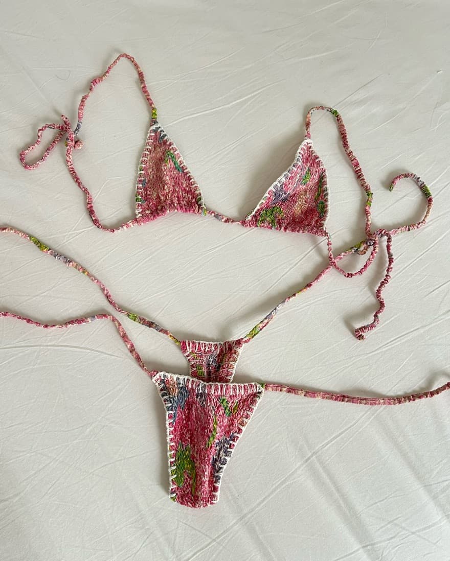 Akoia Swim Batik Bikini Crochet Merah - Image 4
