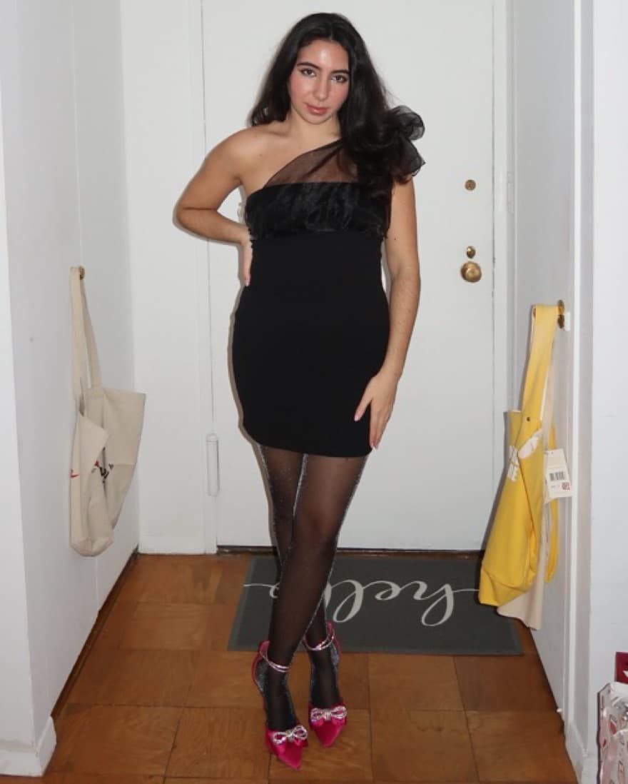 Black bodycon with sheer bowtie - Image 2
