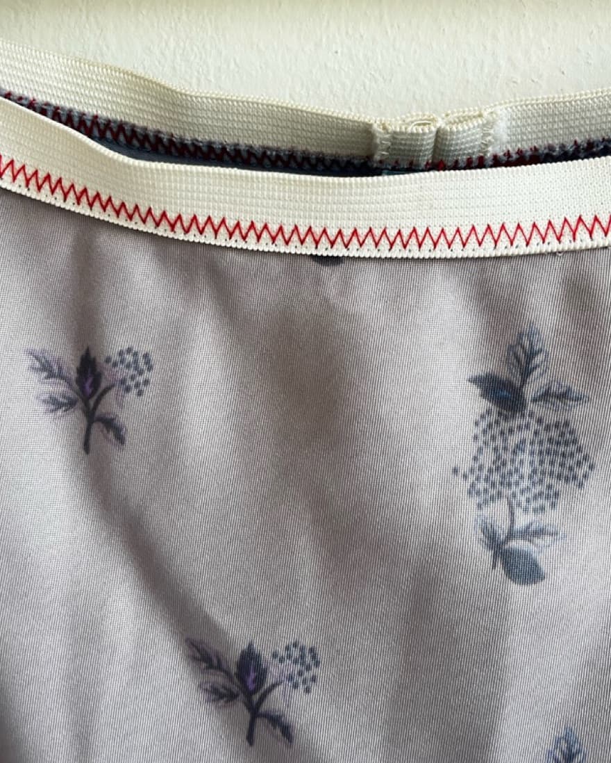 Beautiful Peacock Midi Skirt - Image 3