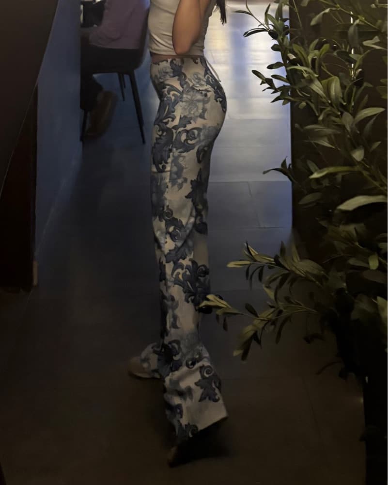 Emily In Paris Hilton Alice Olivia Pants - Image 4