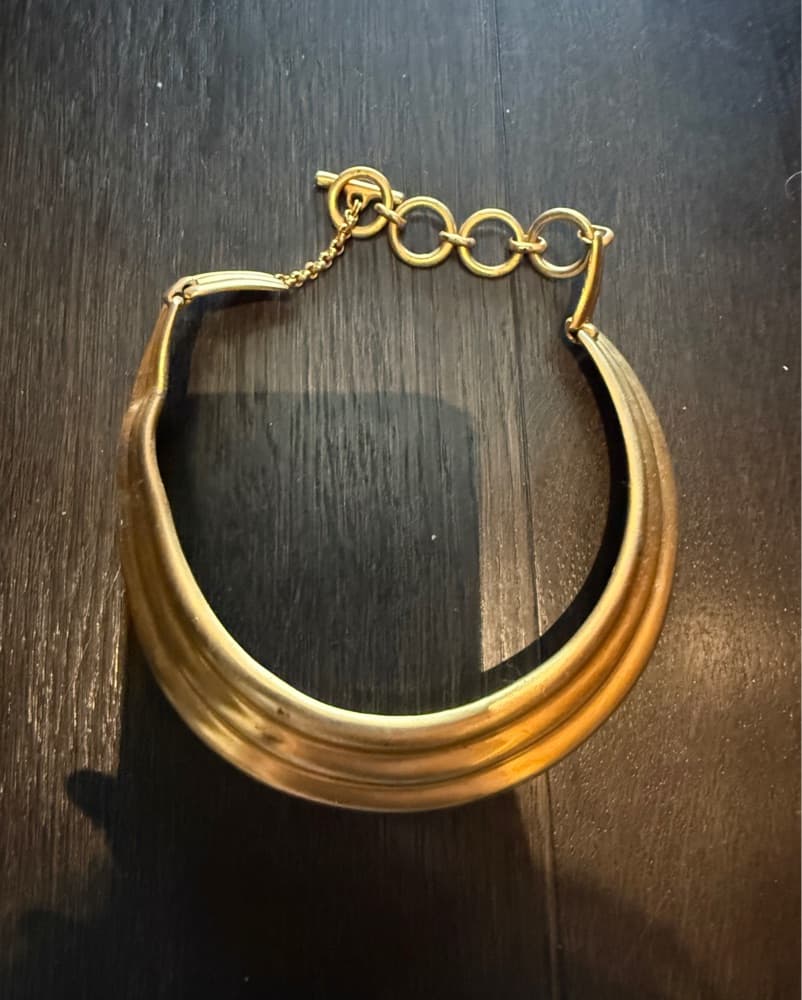 Bold Vintage Gold Choker Necklace - Image 1