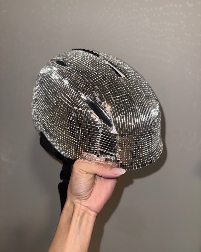 Disco Silver Ski Helmet  - Image 3