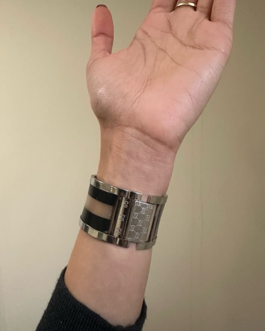 GUCCI Cuff Watch - Image 5