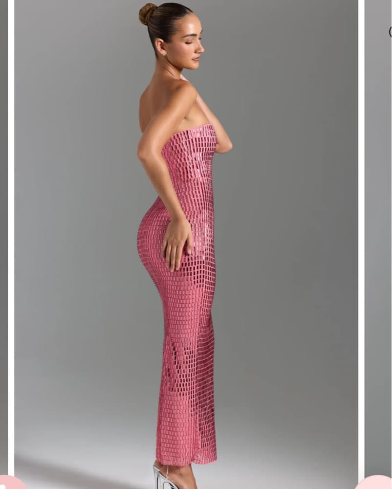 Captivating Pink Sequined Gown - Image 2