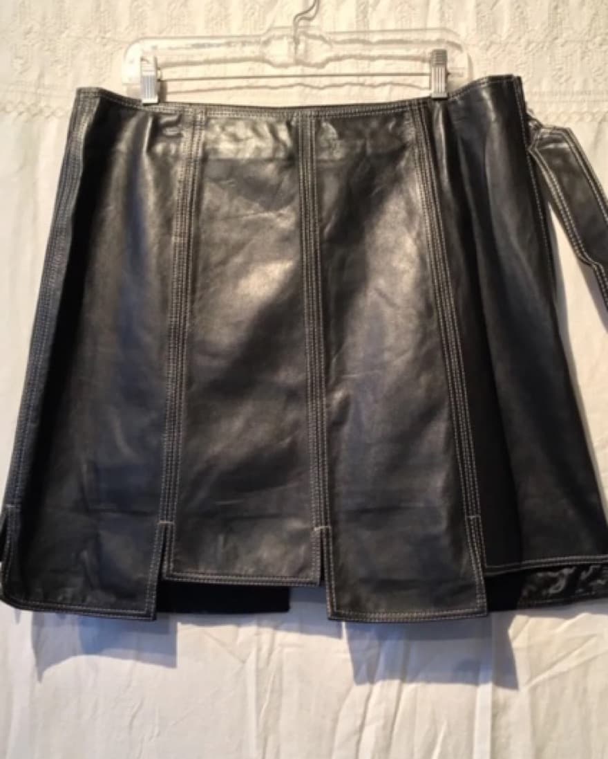 Ganni skirt (leather) - Image 4