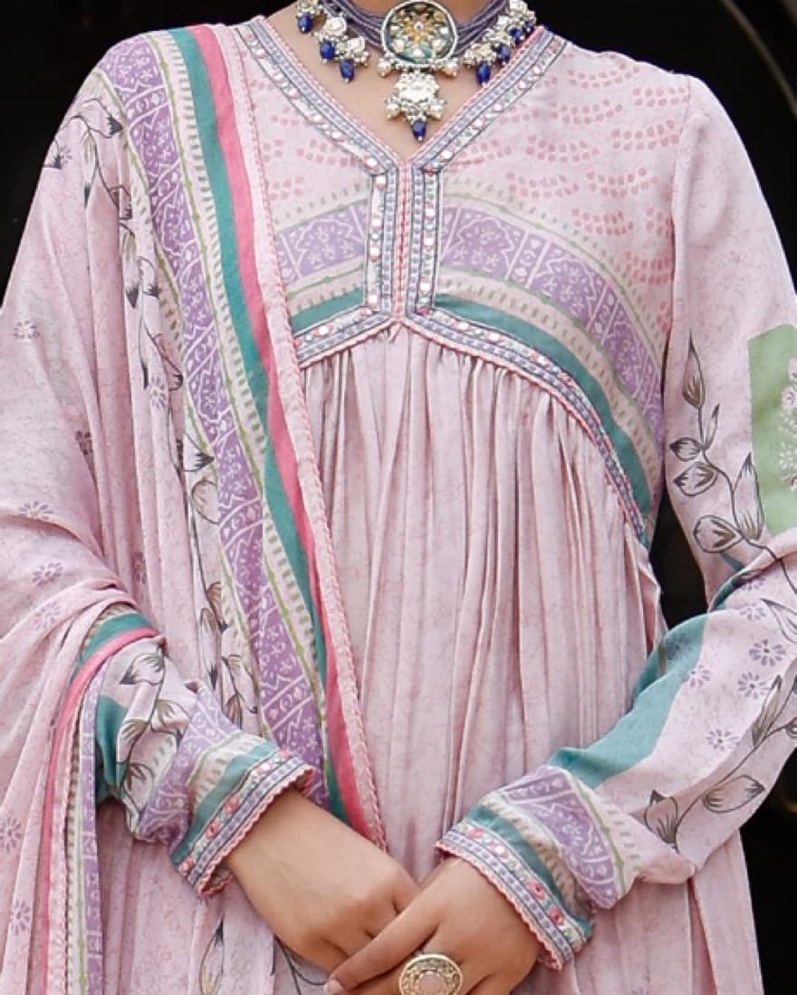 Pakistani Indian Kurta Suit Set - Image 2