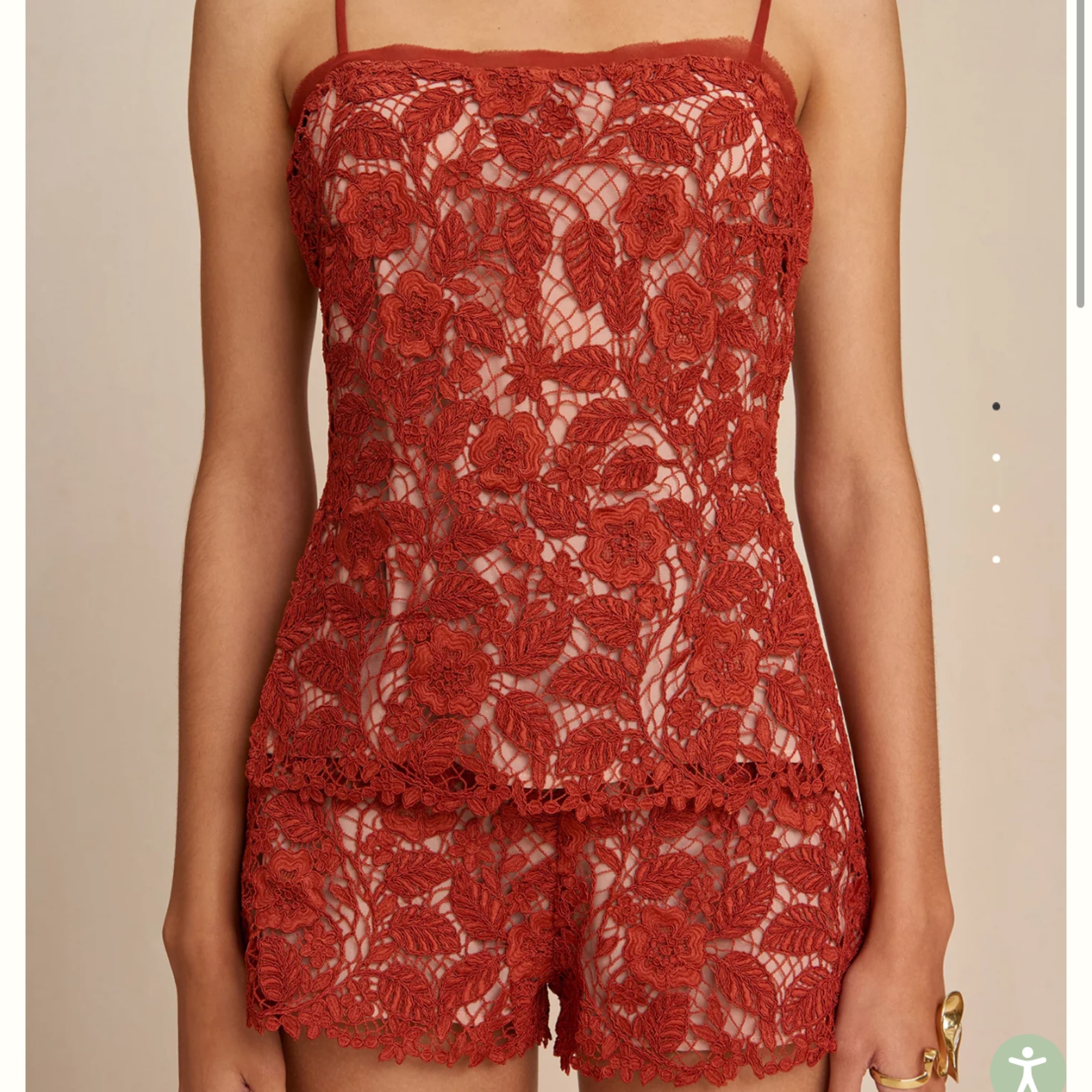 Cult Gaia Lorelei Top & Kya shorts - Image 4