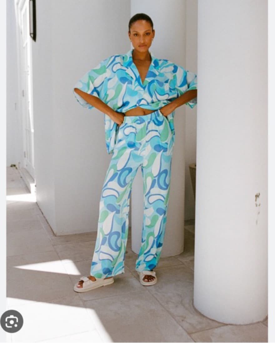 Blue Silk Resort Style Set  - Image 1