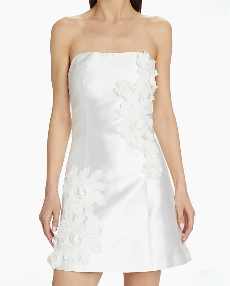 Elegant Floral Embellished Dress - Image 3