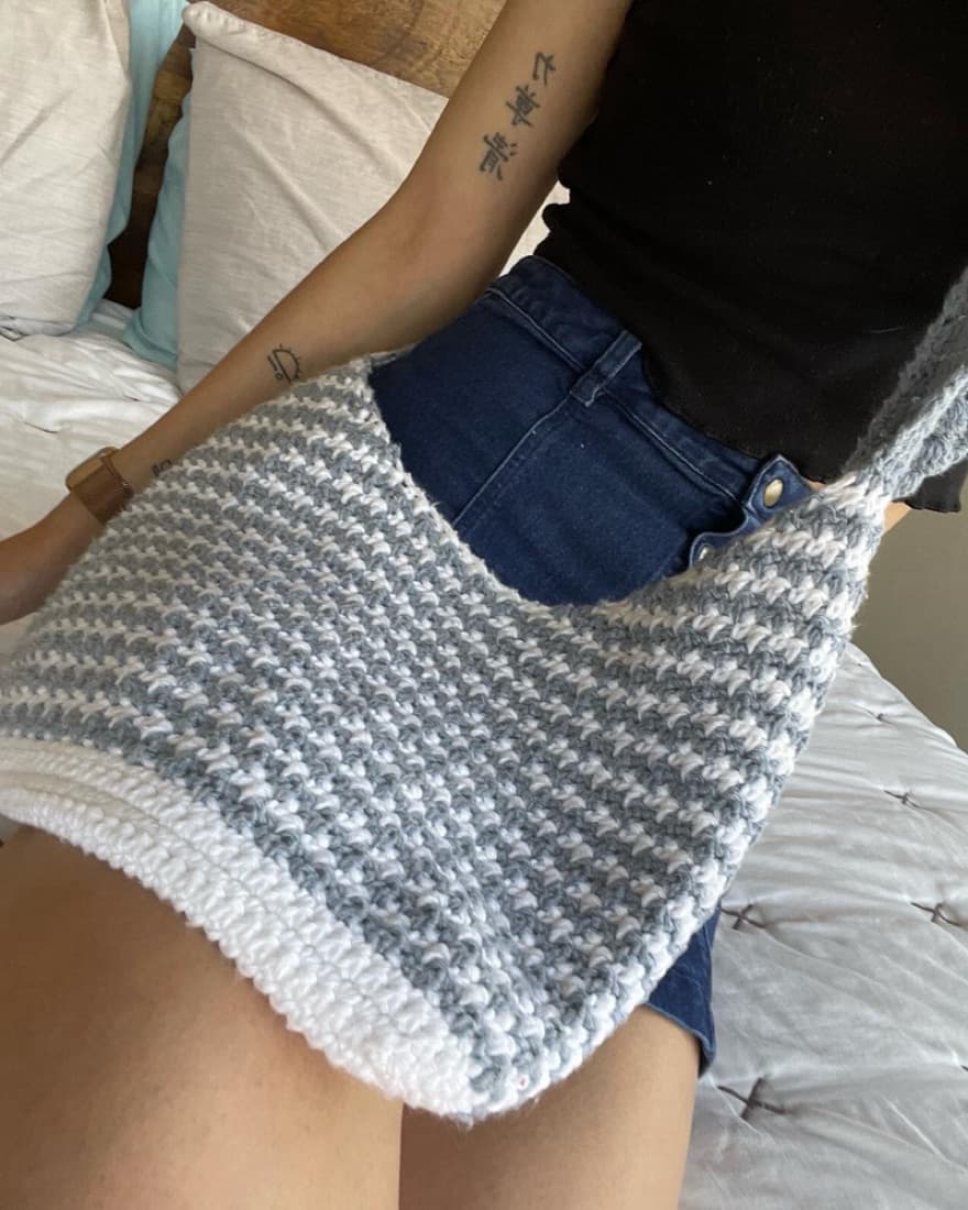 Handmade Crochet Crossbody Bag - Image 3