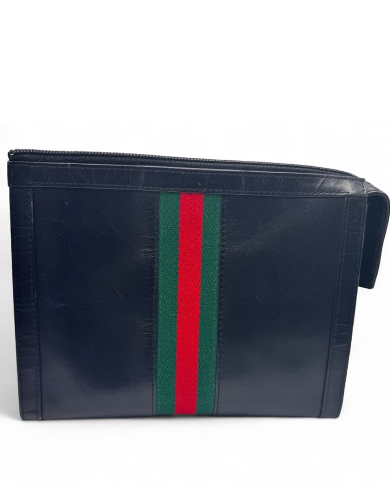 Sophisticated Gucci Leather Bag - Image 1