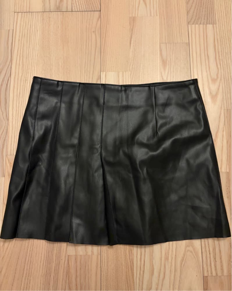 Sleek Faux Leather Mini Skirt - Image 1