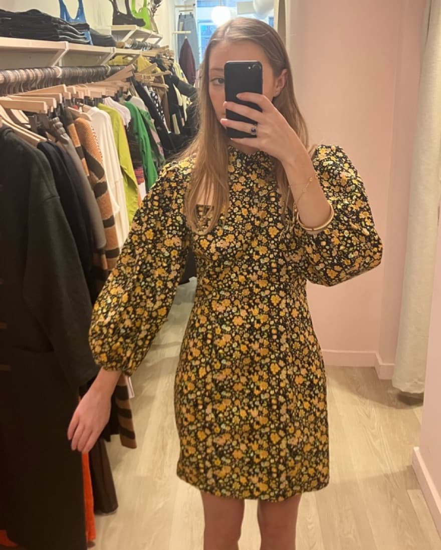 Isalis Floral Mini Puffed Sleeve - Image 3