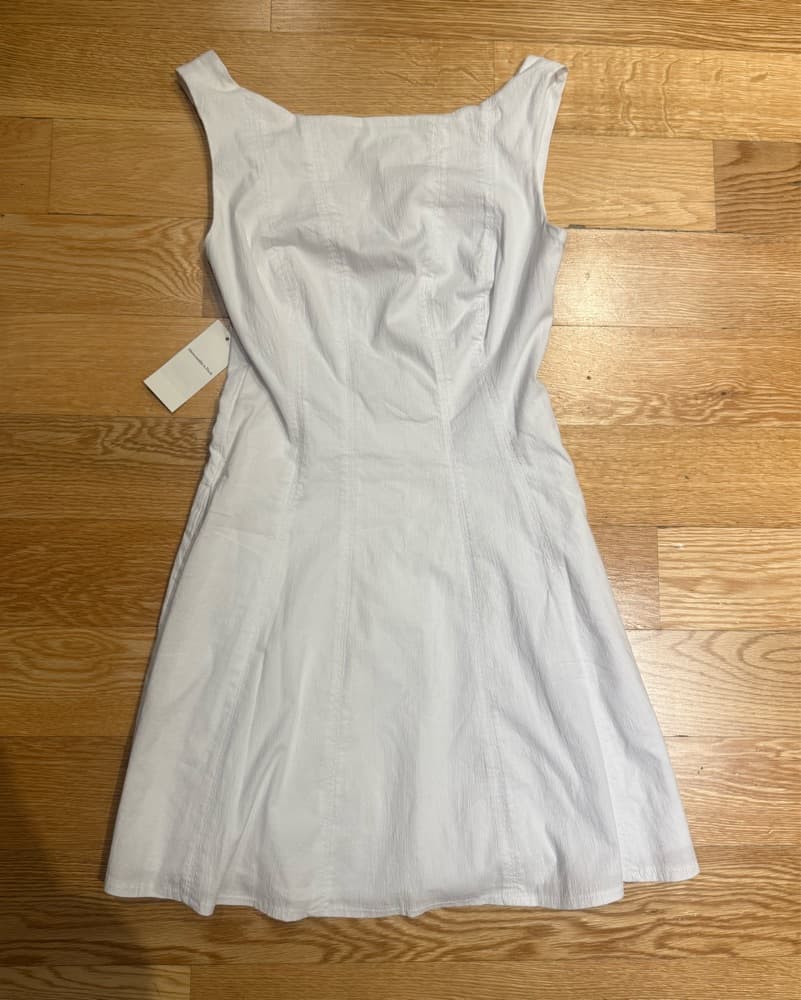 White High Neck Abercrombie Dress - Image 4