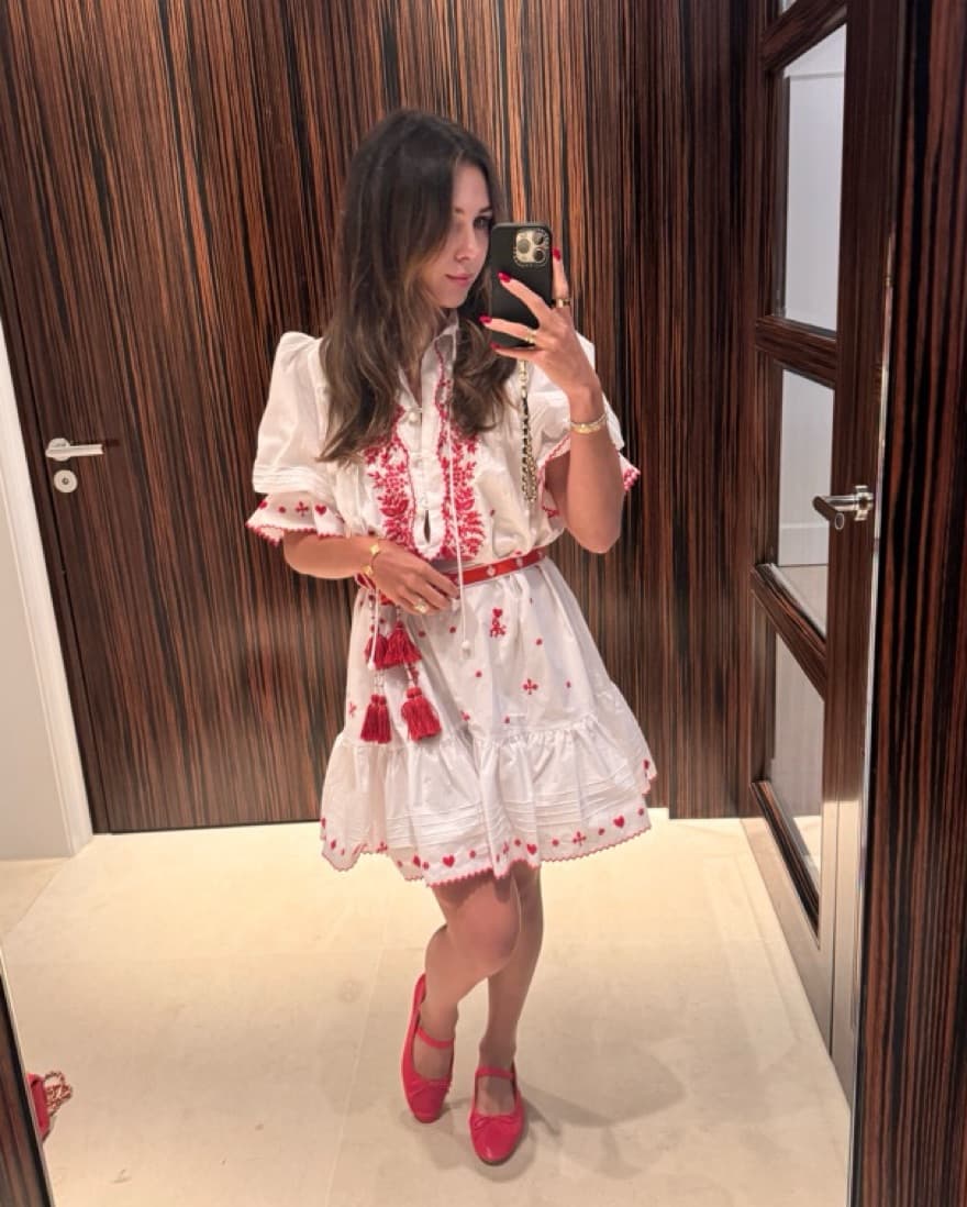 Elegant Floral Embroidered Dress - Image 2