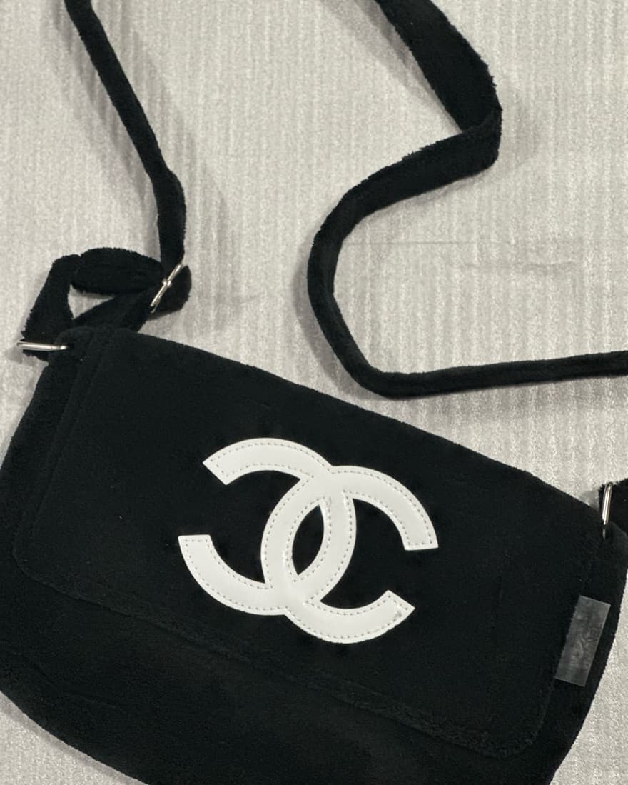 Chanel Crossbody  - Image 1