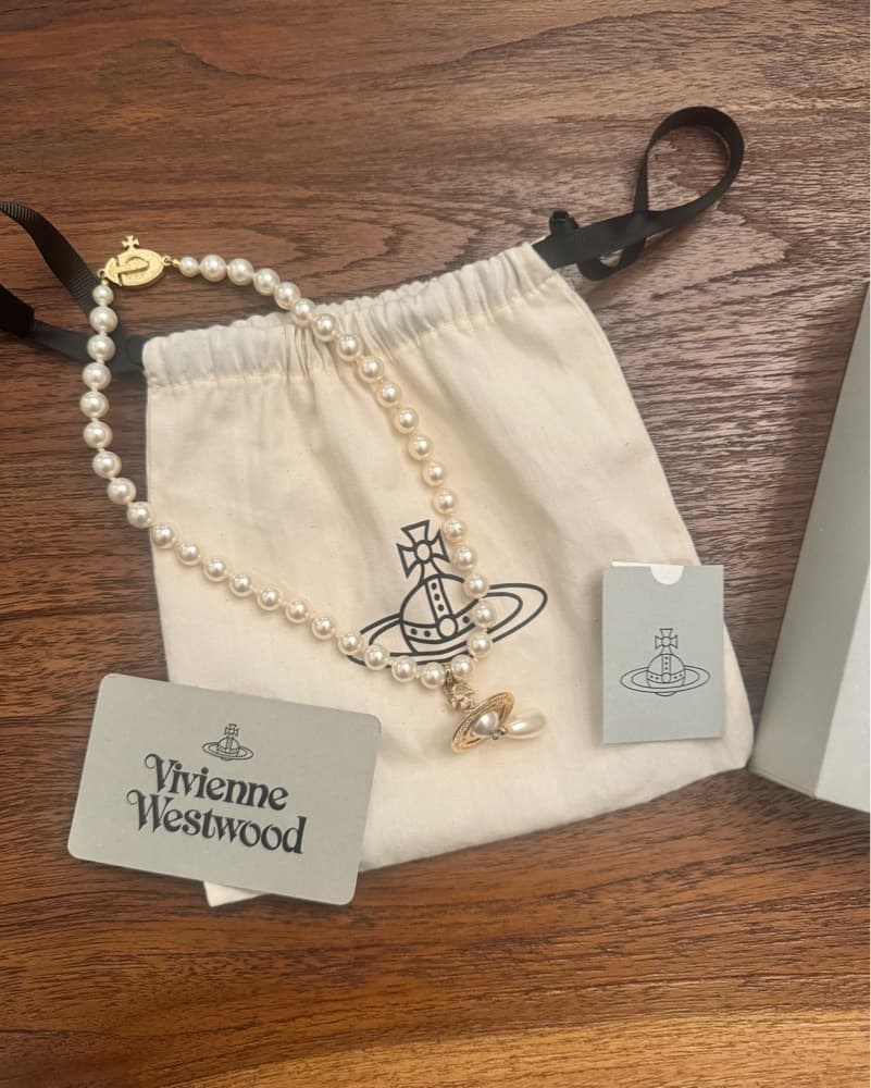 Vivienne Westwood Orb Necklace Gold Pear - Image 2