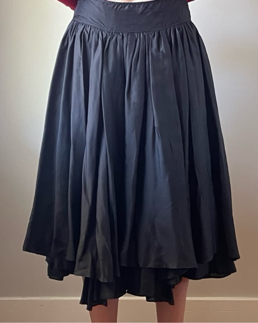 VTG Miu Miu Black Silk Midi Skirt - Image 2