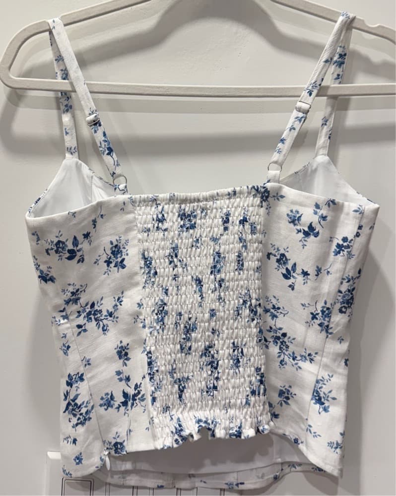 Reformation Floral Linen Seamed Top - Image 5