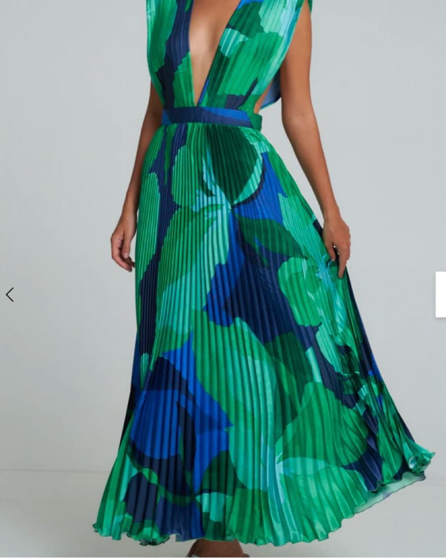 L’idee Gala Dress in Solid Emerald Green - Image 2