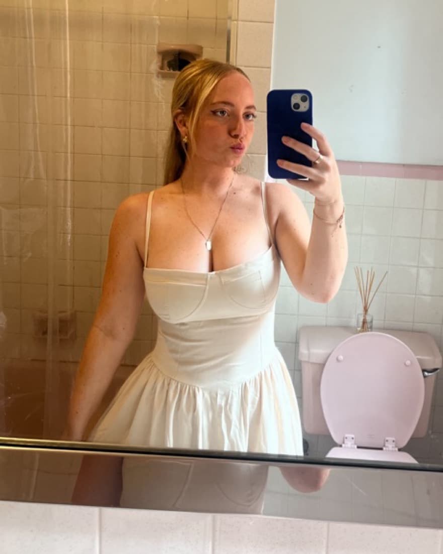 Elegant Corset Cream Dress - Image 3